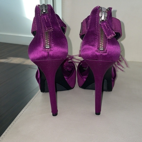 ⭐️ HOST PICK ⭐️ Nine West/Nordstrom’s Feather Heels purple size 6 LIKE NEW shoes - Picture 11 of 13